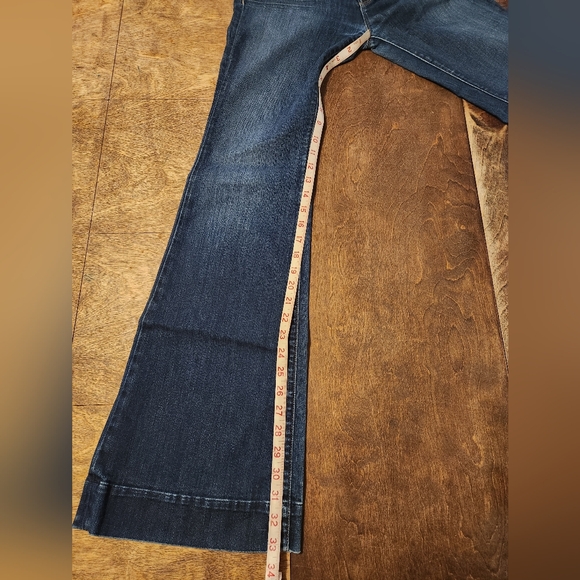 J Brand Bell Bottom Jeans, size 31 - Picture 12 of 13